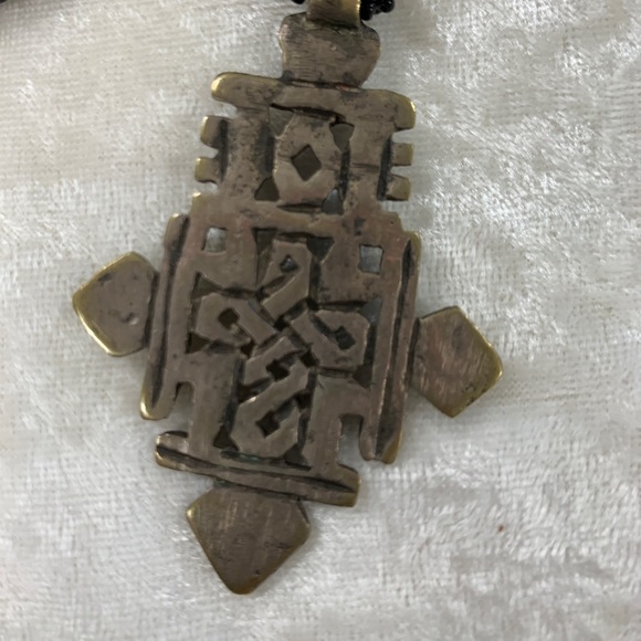 ! Vintage Handmade Statement Necklace, Beaded with Celtic Pendant - Picture 8 of 9